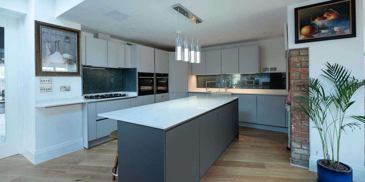 Kitchen Installation Reading: Transforming Your Space with Local Builders LTD