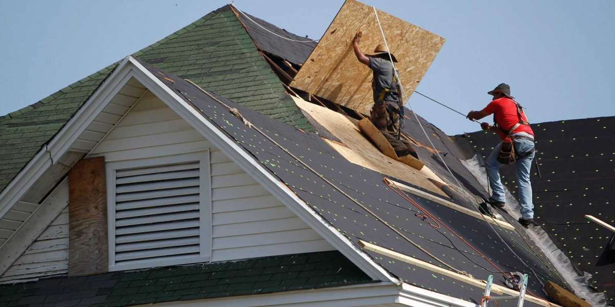 How To Ensure Quality Services Roofers in Bronx, NY